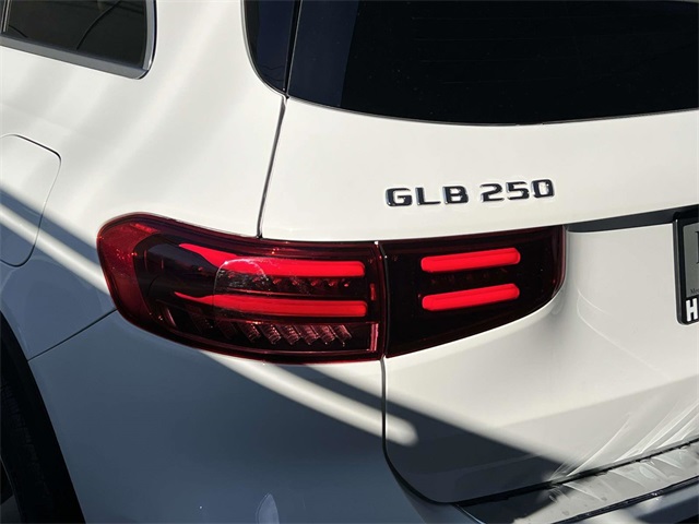 used 2025 Mercedes-Benz GLB car