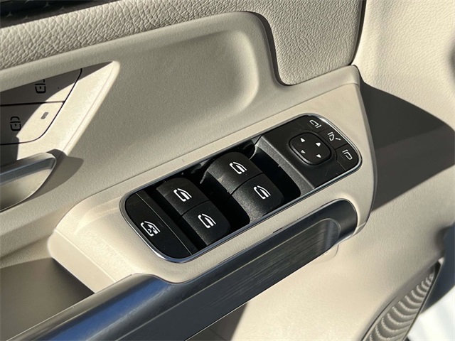 used 2025 Mercedes-Benz GLB car