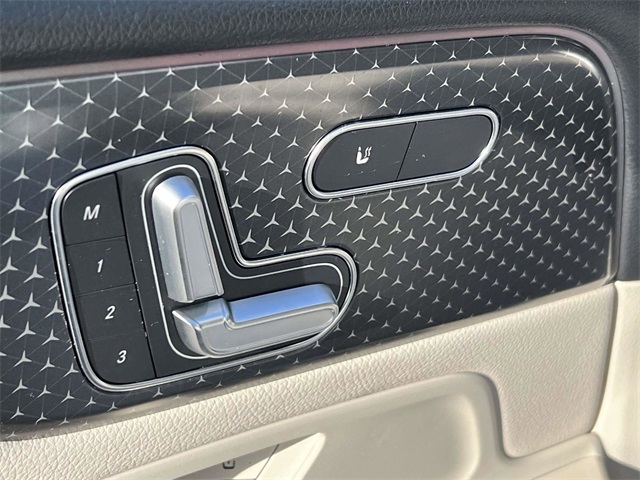 used 2025 Mercedes-Benz GLB car