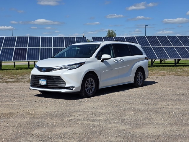 2022 Toyota Sienna XLE 7-Passenger