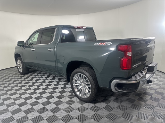 2025 Chevrolet Silverado 1500 LTZ photo 4