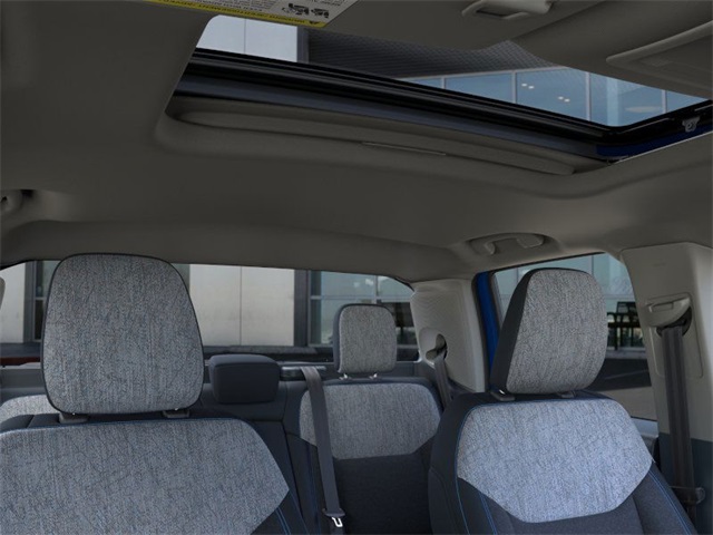 New 2025 Ford Maverick XLT 4D Crew Cab