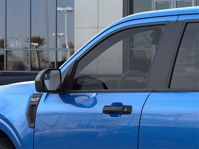 New 2025 Ford Maverick XLT 4D Crew Cab