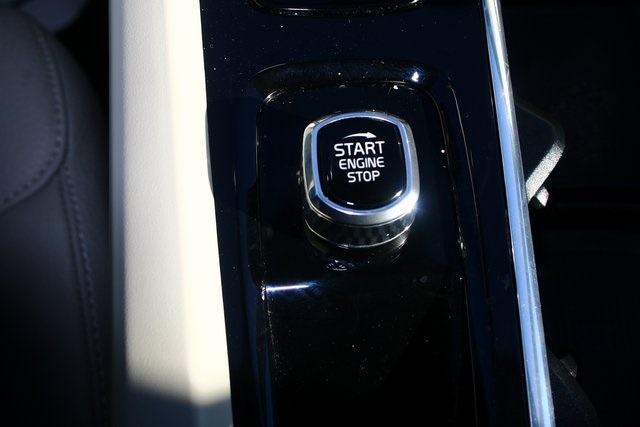 used 2023 Volvo XC60 Recharge Plug-In Hybrid car, priced at $34,014