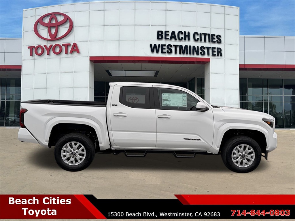 2025 Toyota Tacoma SR5 4x4 Double Cab photo 13