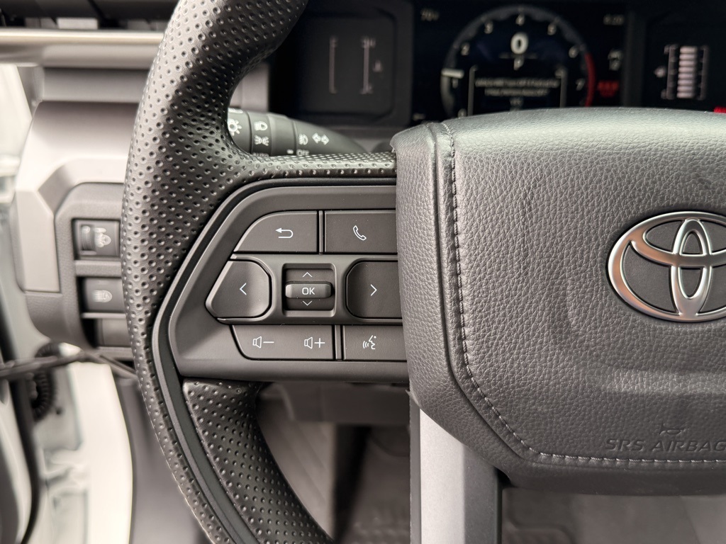 2025 Toyota Tacoma SR5 4x4 Double Cab photo 19