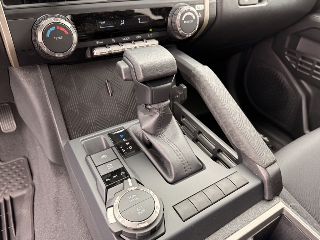 2025 Toyota Tacoma SR5 4x4 Double Cab photo 21