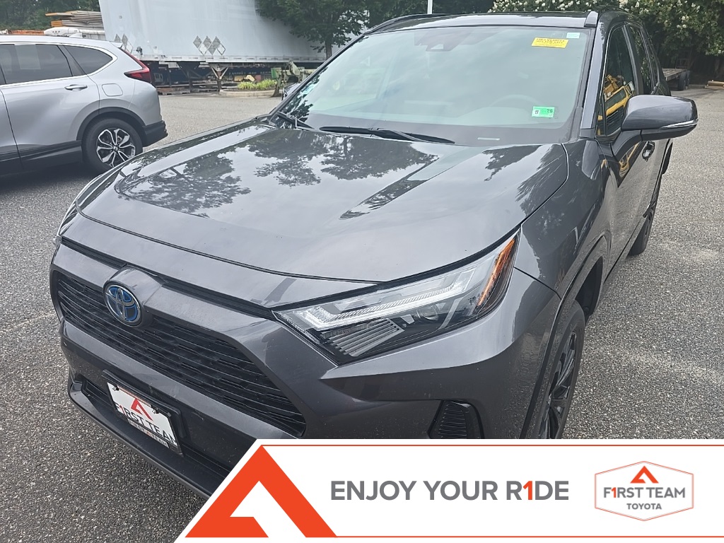 2022 Toyota RAV4 Hybrid SE SUV AWD