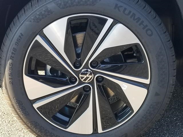 new 2025 Volkswagen Taos car, priced at $33,432