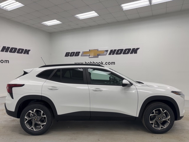new 2026 Chevrolet Trax car, priced at $27,080