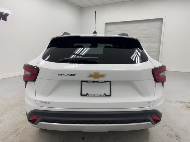 new 2026 Chevrolet Trax car, priced at $27,080