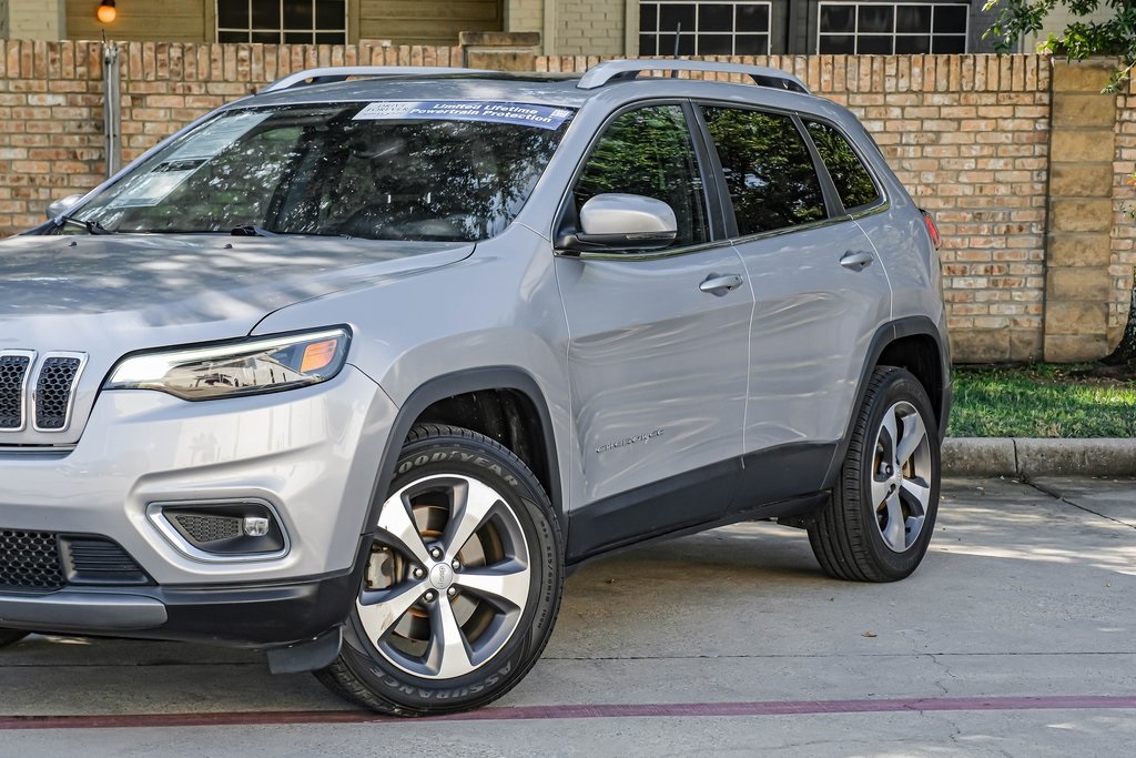 used 2020 Jeep Cherokee car, priced at $19,990