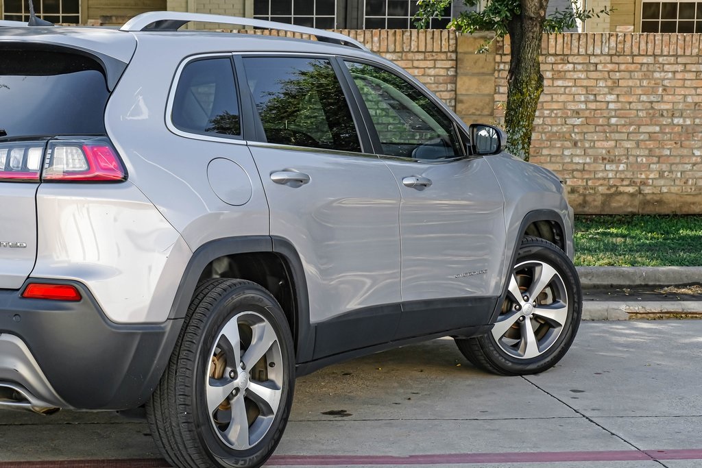used 2020 Jeep Cherokee car, priced at $19,990