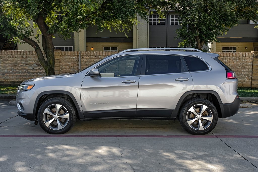 used 2020 Jeep Cherokee car, priced at $19,990