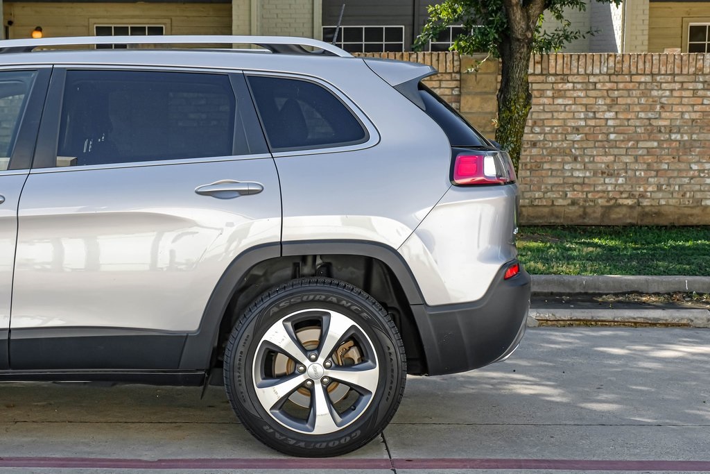 used 2020 Jeep Cherokee car, priced at $19,990