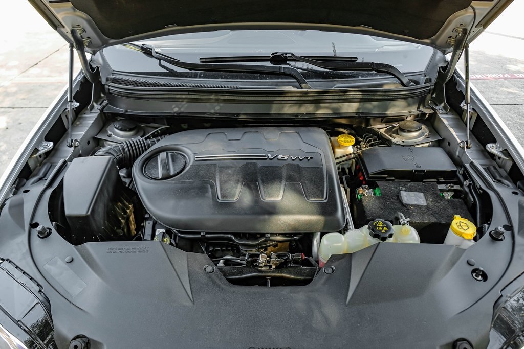 used 2020 Jeep Cherokee car, priced at $19,990