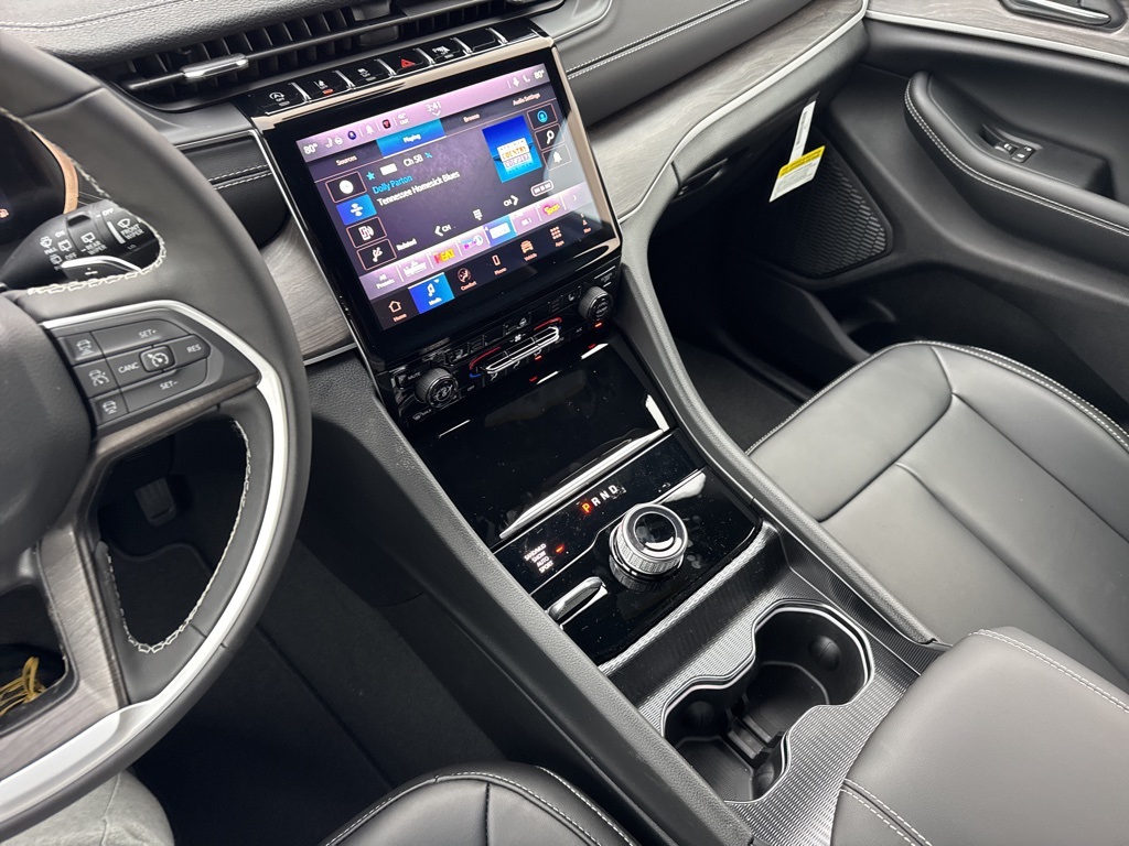 new 2025 Jeep Grand Cherokee car, priced at $50,635