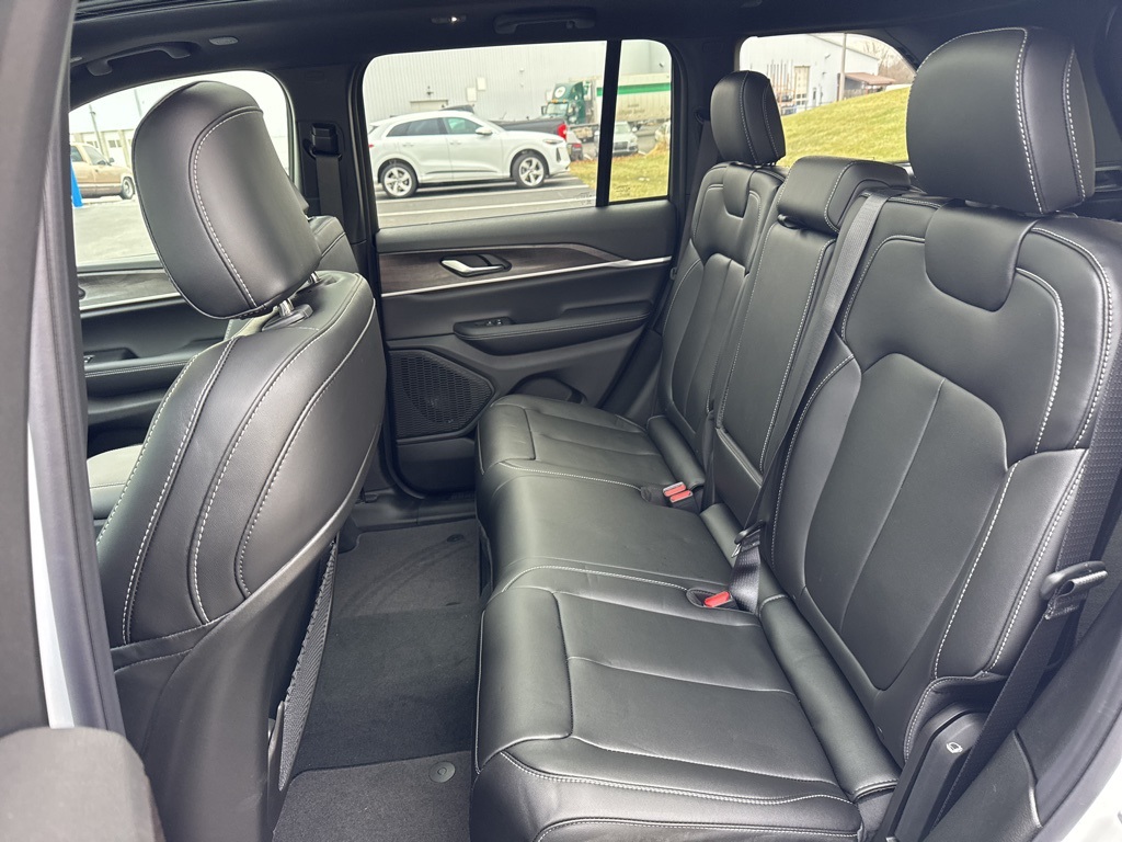 new 2025 Jeep Grand Cherokee car, priced at $50,635