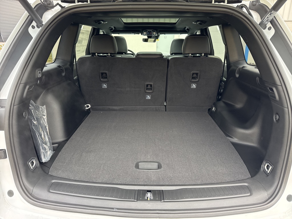 new 2025 Jeep Grand Cherokee car, priced at $50,635