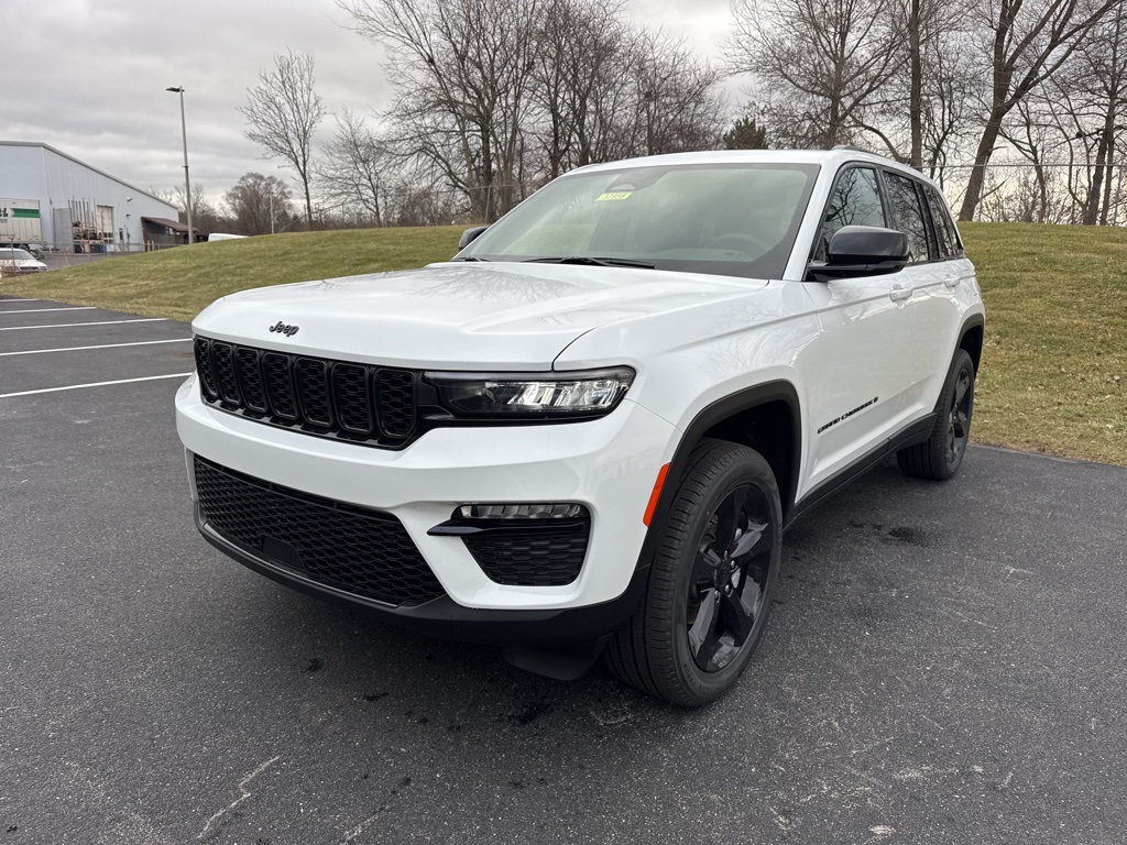 new 2025 Jeep Grand Cherokee car, priced at $50,635