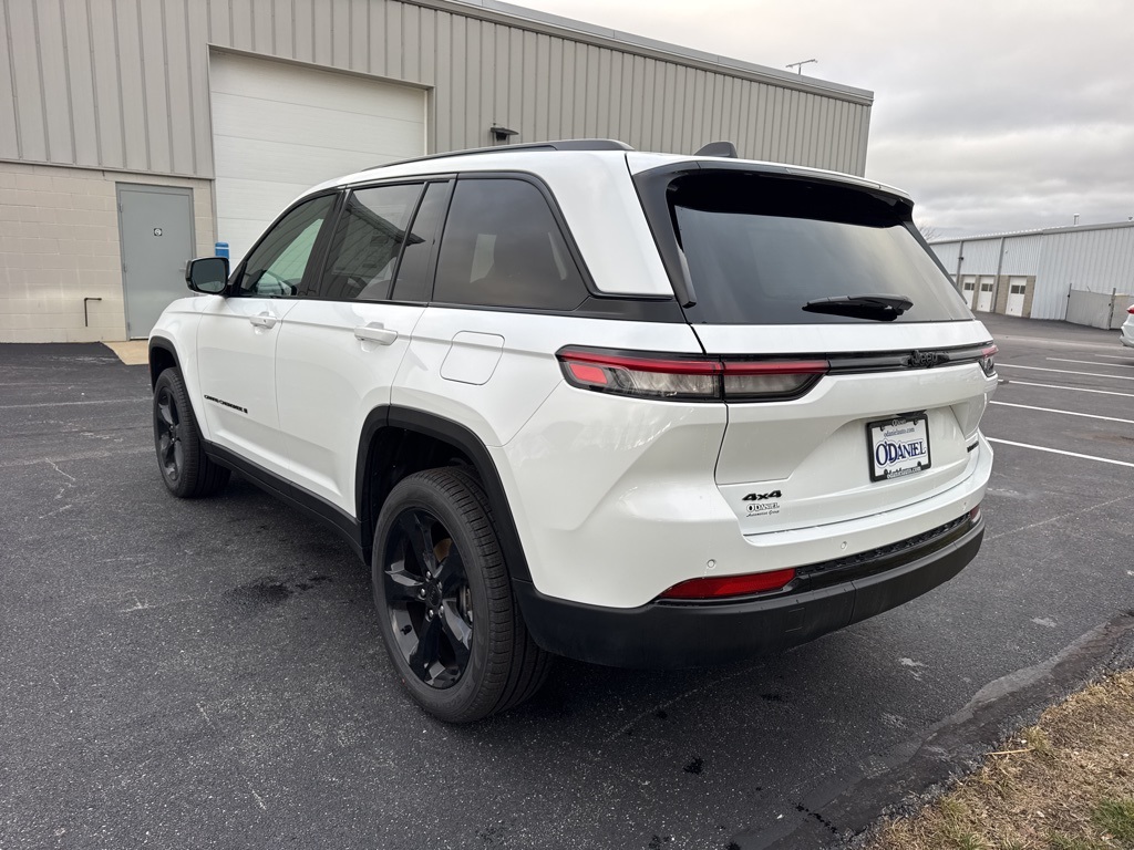 new 2025 Jeep Grand Cherokee car, priced at $50,635