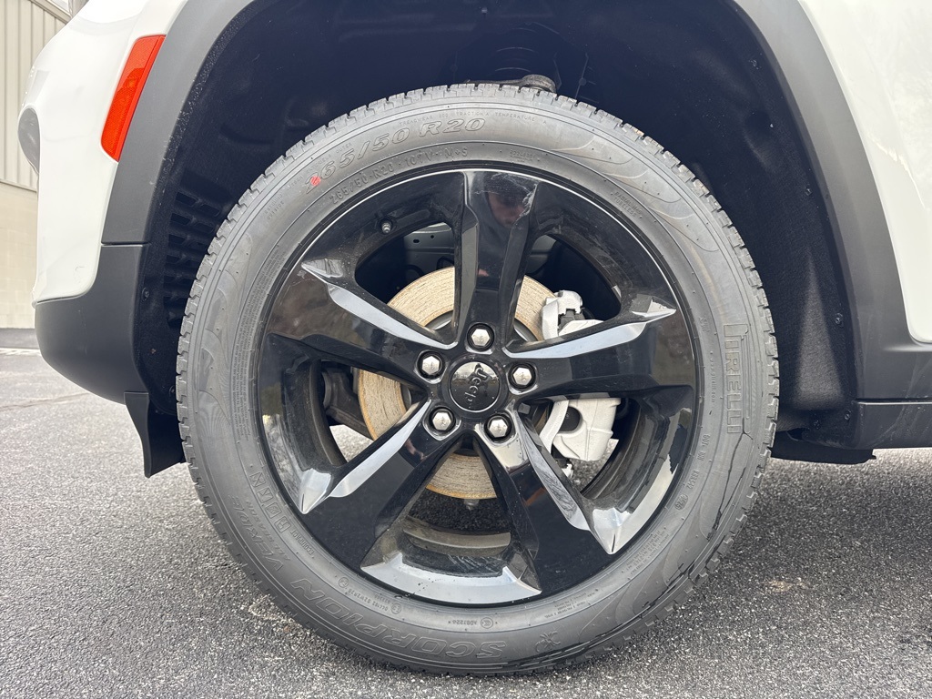 new 2025 Jeep Grand Cherokee car, priced at $50,635