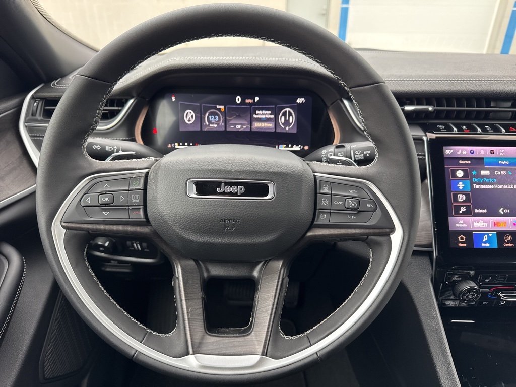 new 2025 Jeep Grand Cherokee car, priced at $50,635