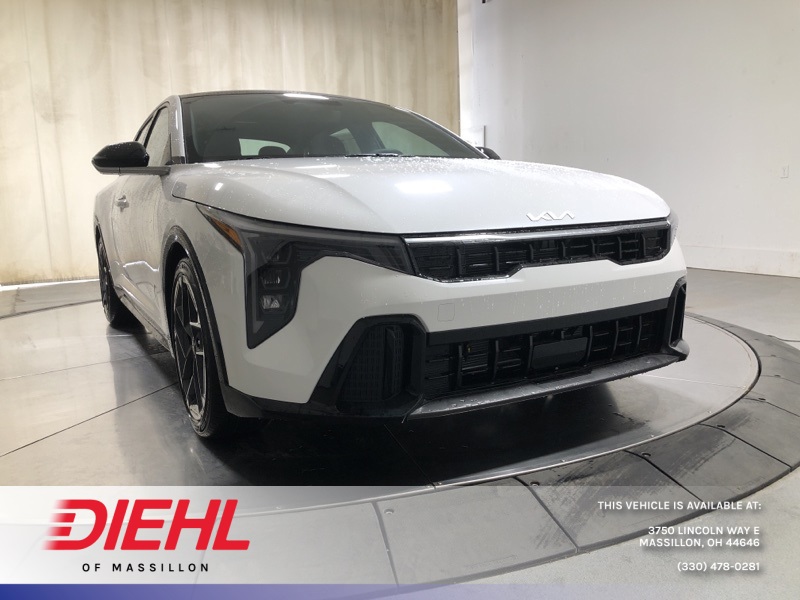 2025 Kia K4 GT-Line's photo