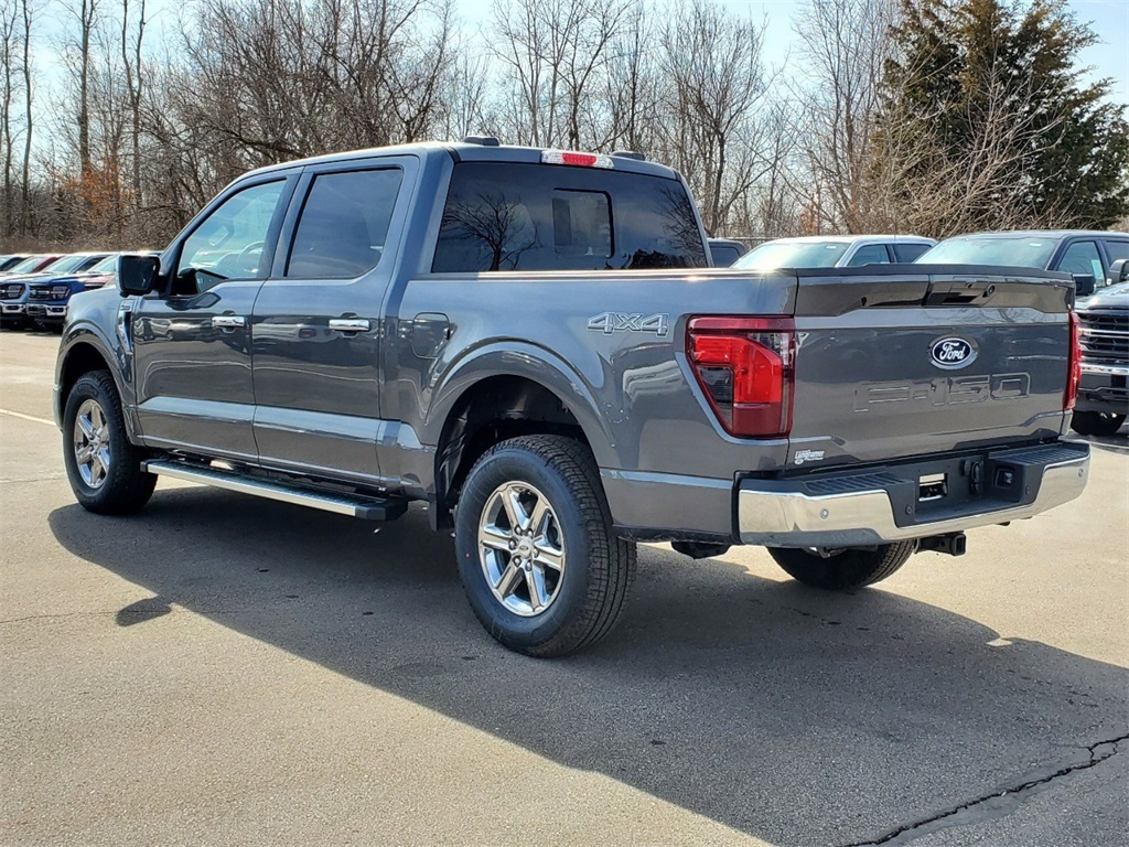 2025 Ford F-150 XLT photo 4