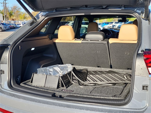 2024 Volkswagen Atlas Cross Sport SEL R-Line photo 2