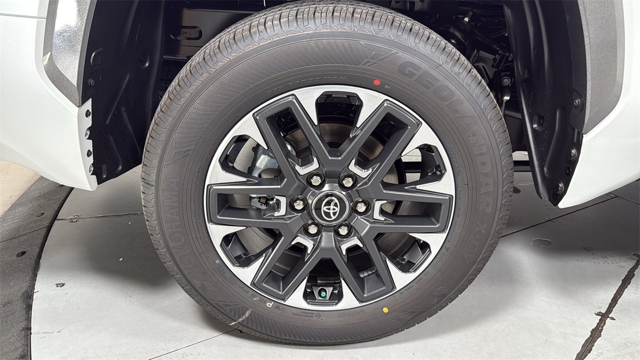 2026 Toyota Tundra Limited CrewMax photo 19