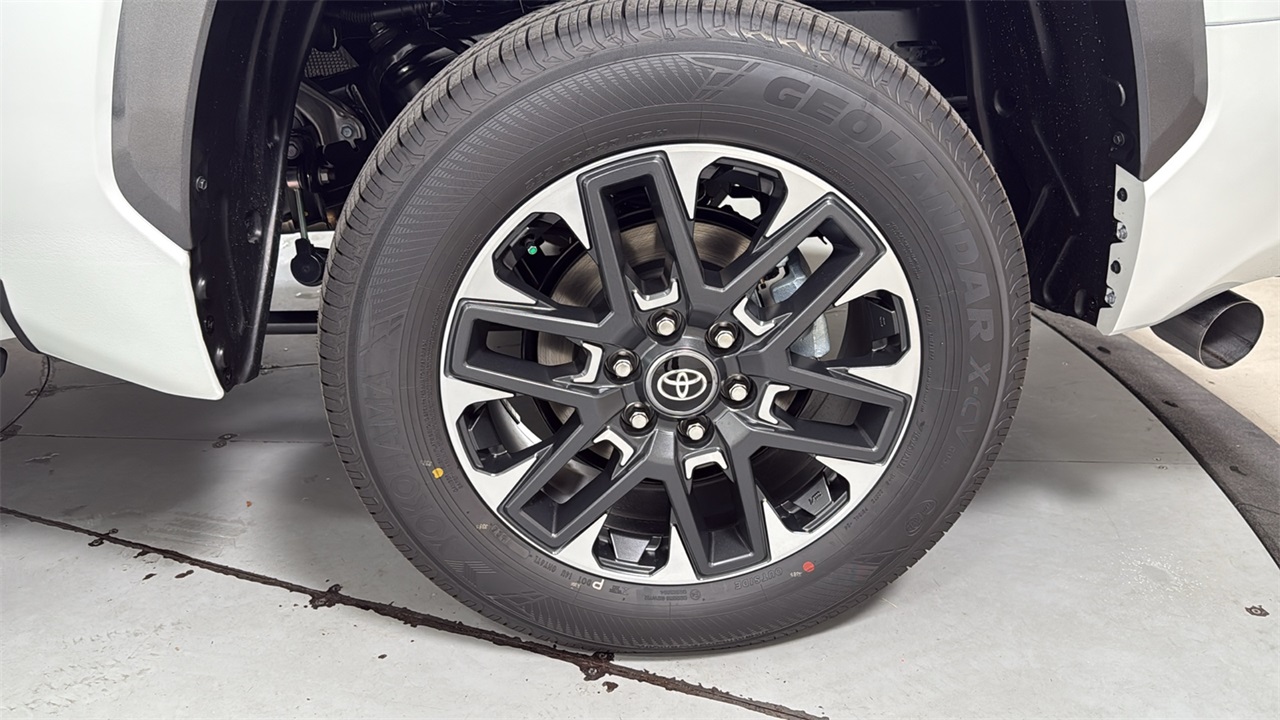 2026 Toyota Tundra Limited CrewMax photo 20