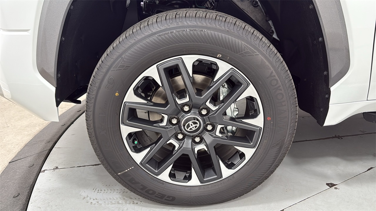 2026 Toyota Tundra Limited CrewMax photo 21