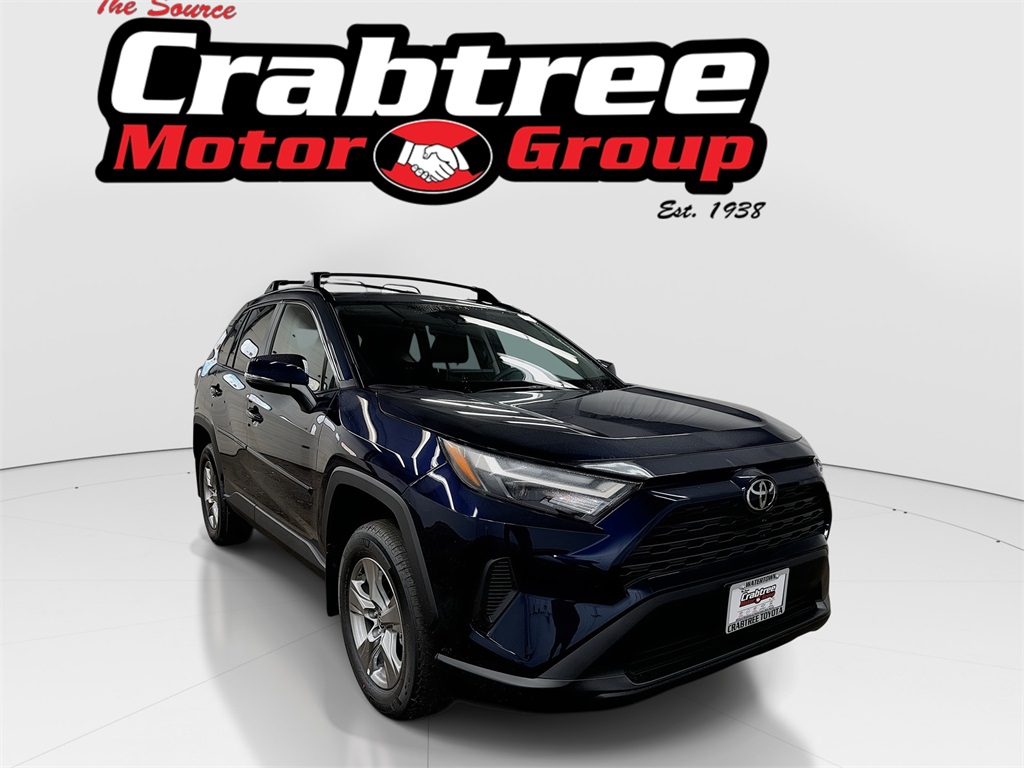 2025 Toyota RAV4 XLE's photo