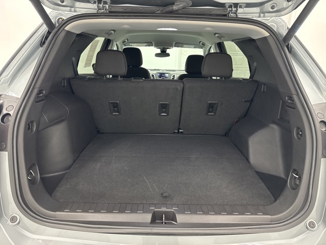 used 2024 Chevrolet Equinox car, priced at $22,988