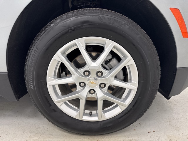 used 2024 Chevrolet Equinox car, priced at $22,988