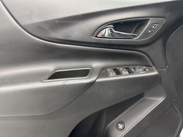 used 2024 Chevrolet Equinox car, priced at $22,988