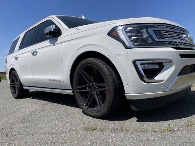 2018 Ford Expedition Platinum's photo