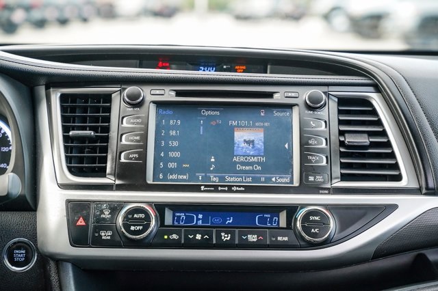 used 2019 Toyota Highlander car, priced at $25,792