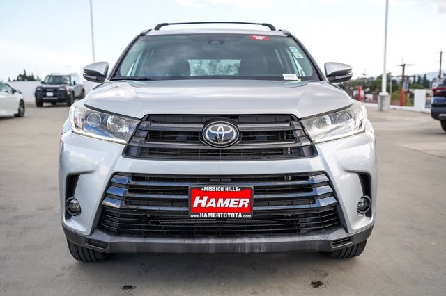 used 2019 Toyota Highlander car, priced at $25,792
