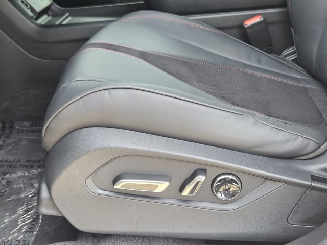 new 2026 Acura RDX car, priced at $52,150