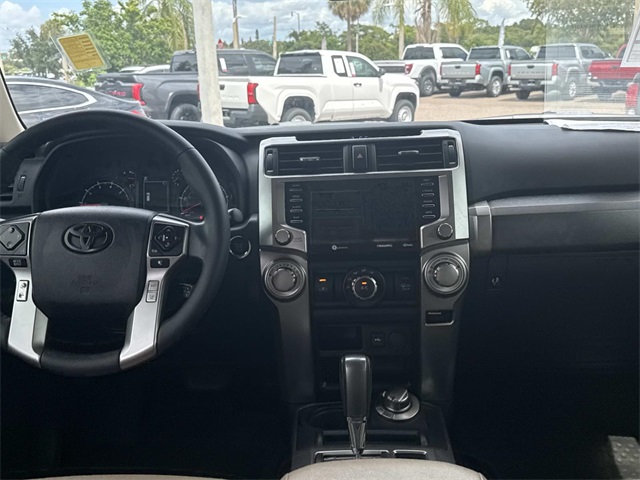 2022 Toyota 4Runner SR5 Premium photo 12