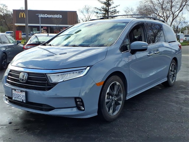 Used 2023 Honda Odyssey Van
