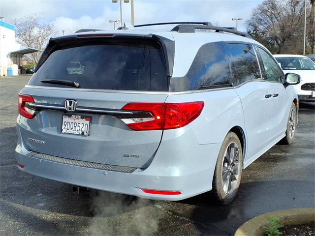 Used 2023 Honda Odyssey Van