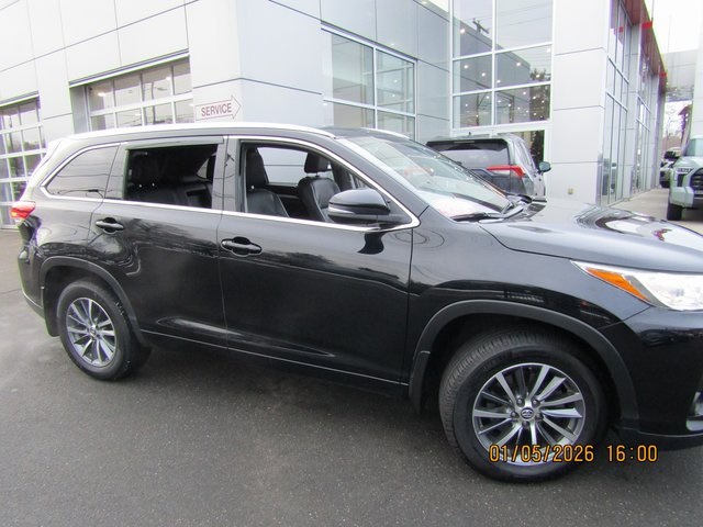 used 2018 Toyota Highlander car, priced at $24,499