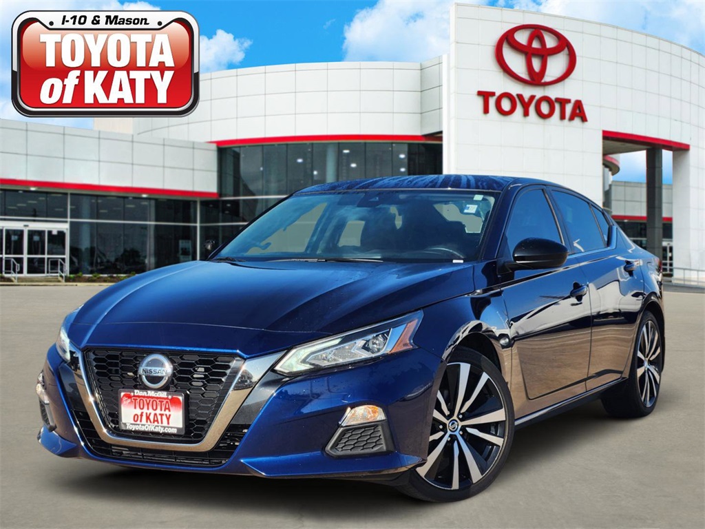 2022 Nissan Altima SR