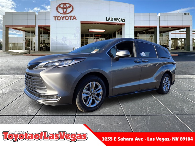2026 Toyota Sienna Limited's photo