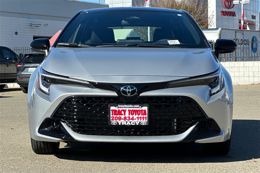 2026 Toyota Corolla SE photo 3