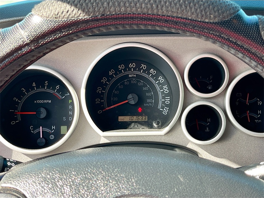 2013 Toyota Sequoia SR5 photo 12