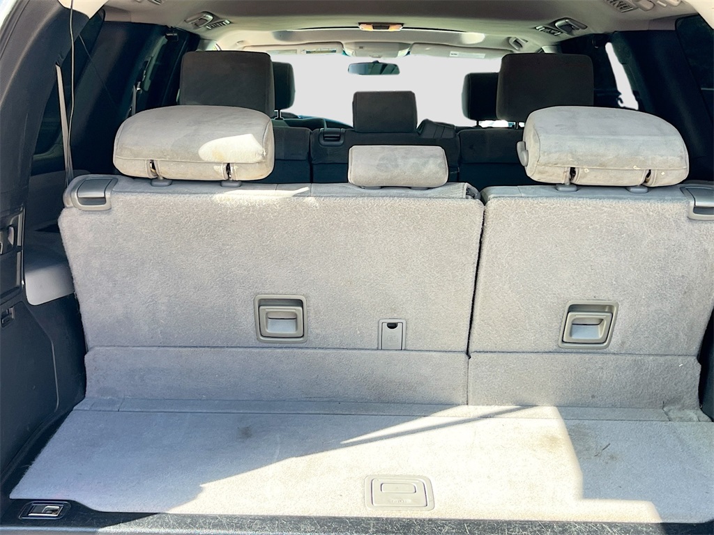 2013 Toyota Sequoia SR5 photo 24